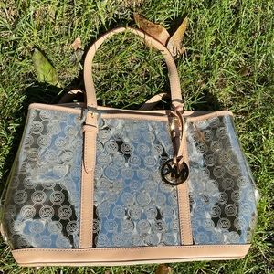 FREE SHIPPING! Michal Kors Gold Metallic Tote